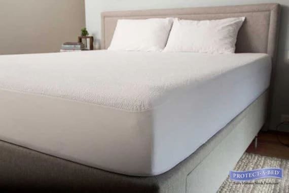 Comfortshield Deluxe Mattress Protector 607072 Double 138x188cm 1550ml Waterproof White