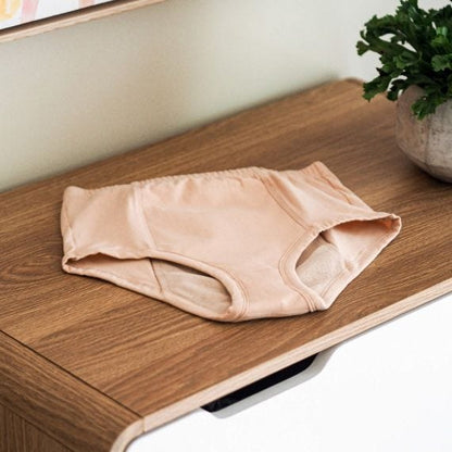 Conni Classic Ladies Brief 10 Waist 71 Cm Female 200 Ml Waterproof Beige