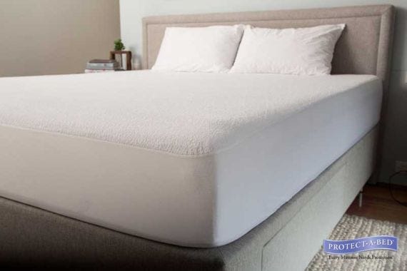 Comfortshield Deluxe Mattress Protector   607073 Queen 152x204cm 1000ml Waterproof White